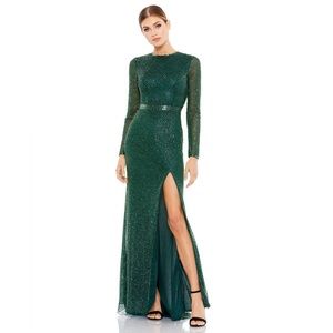 Mac Duggal Beaded High Neck Long Sleeve Gown With Detailed Belt in Green Size 12